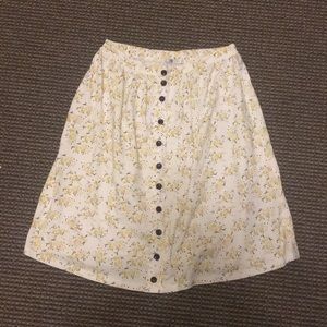 White yellow skirt